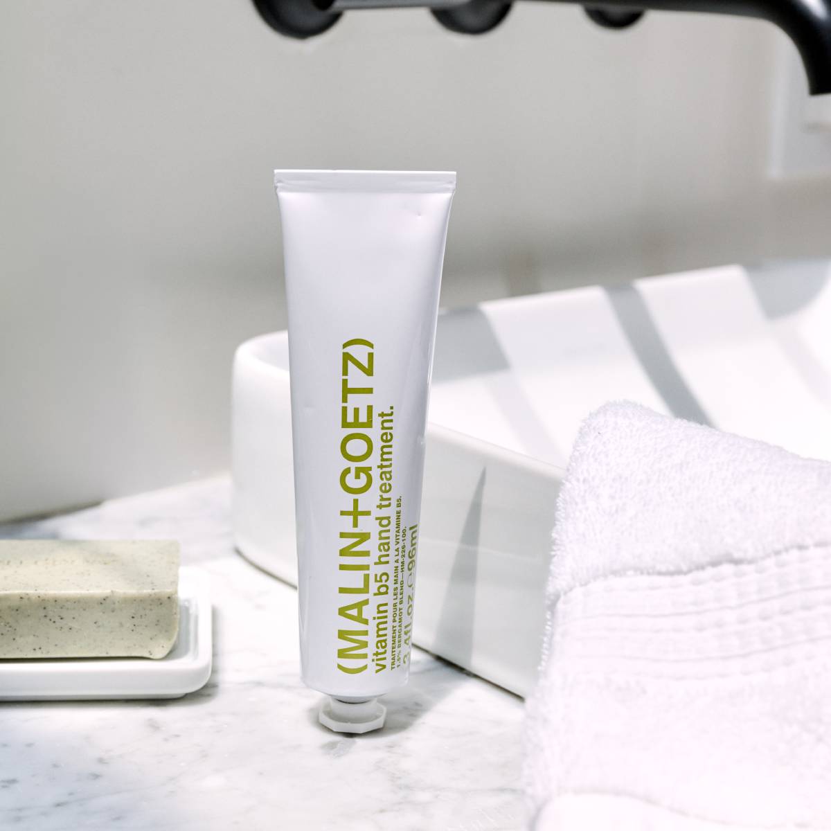 vitamin b5 hand treatment - bergamot.